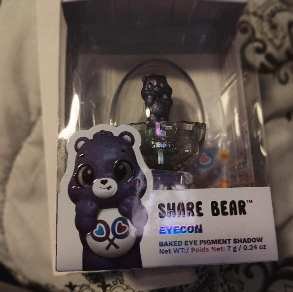 Hiodot carebear eye shadow